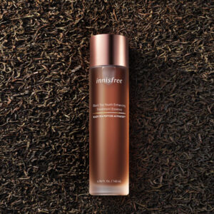 Innisfree Black Tea Youth Enhancing Treatment Essence 145 mL Innisfree Black Tea Youth Enhancing Treatment Essence 145 mL - Image 2