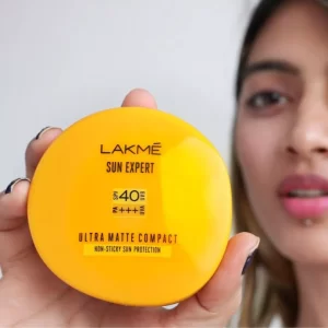 Lakme Sun Expert Ultra Matte SPF 40 PA Compact 3
